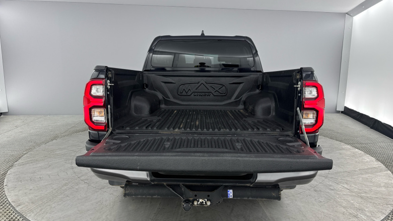 Toyota Hilux Diesel Invincible X D/Cab Pick Up 2.8 D-4D Auto